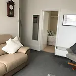 Parade 스카버러