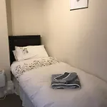 Parade Holiday Apartments *