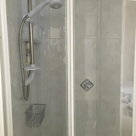 Parade Holiday Apartments Scarborough